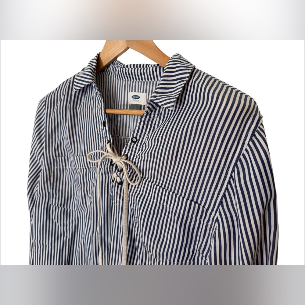Old Navy Blue & White Striped Lace-Up Blouse – Size Large